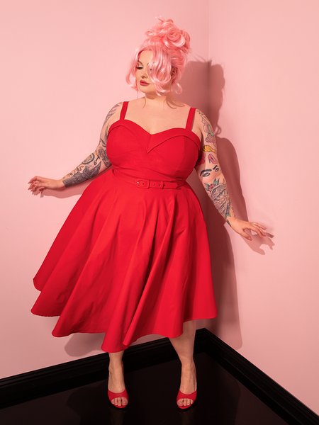 Maneater_Swing_Red_2_61e5b122-