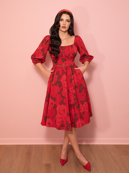 PRE-ORDER - Vacation Dress in Vintage Red Rose Print