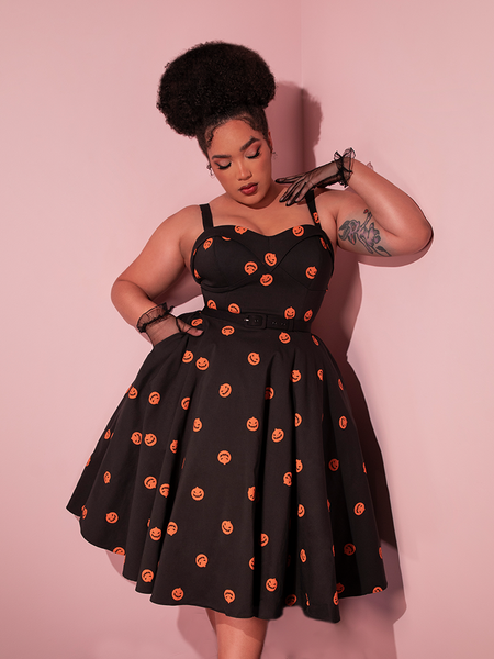 mini boden pumpkin dress NON-DAMAGED BACKLOT - Pumpkin King Maneater Swing Dress in Black