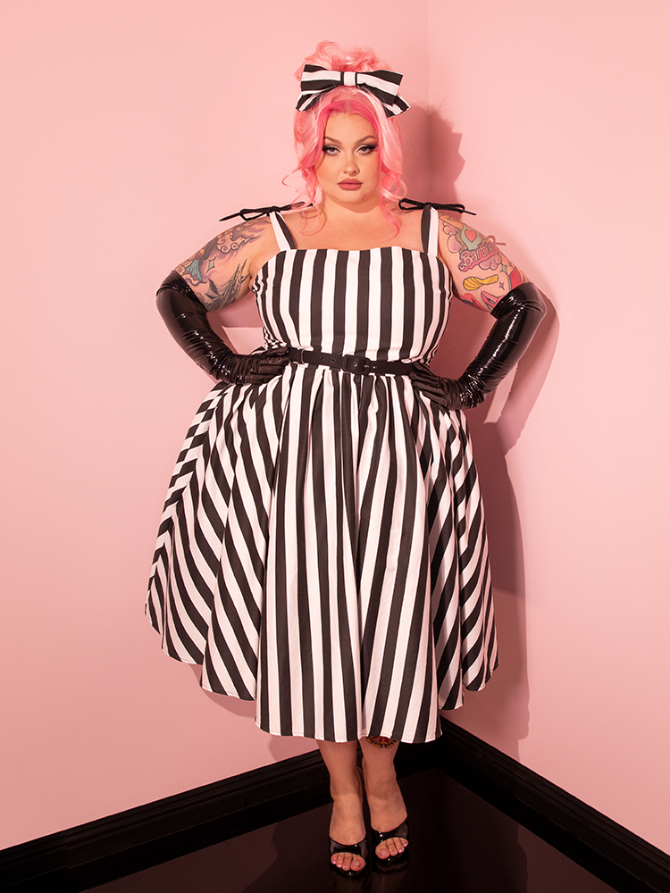 Dream House Swing Dress and Matching Hair Bow in Thick Black and White Stripes - Vixen by Micheline Pitt