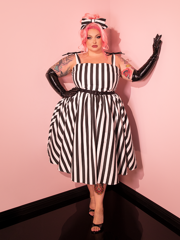 Dream House Swing Dress and Matching Hair Bow in Thick Black and White Stripes - Vixen by Micheline Pitt