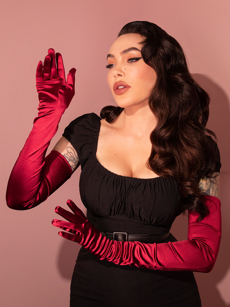 Red discount satin gloves