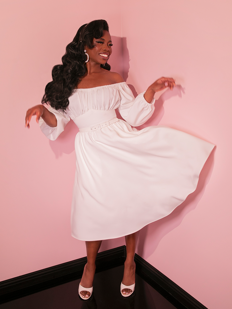 PRE-ORDER - Vacation Dress in Ivory