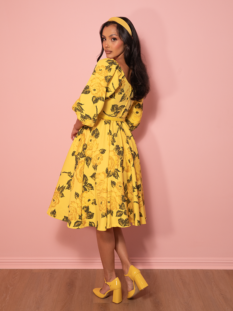 PRE-ORDER - Vacation Dress in Vintage Yellow Roses