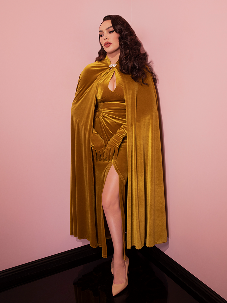 NON-DAMAGED BACKLOT - Golden Era Gown and Glove Set in Gold Velvet - Vixen by Micheline Pitt NON-DAMAGED BACKLOT - Golden Era Gown and Glove Set in Gold Velvet - Vixen by Micheline Pitt
