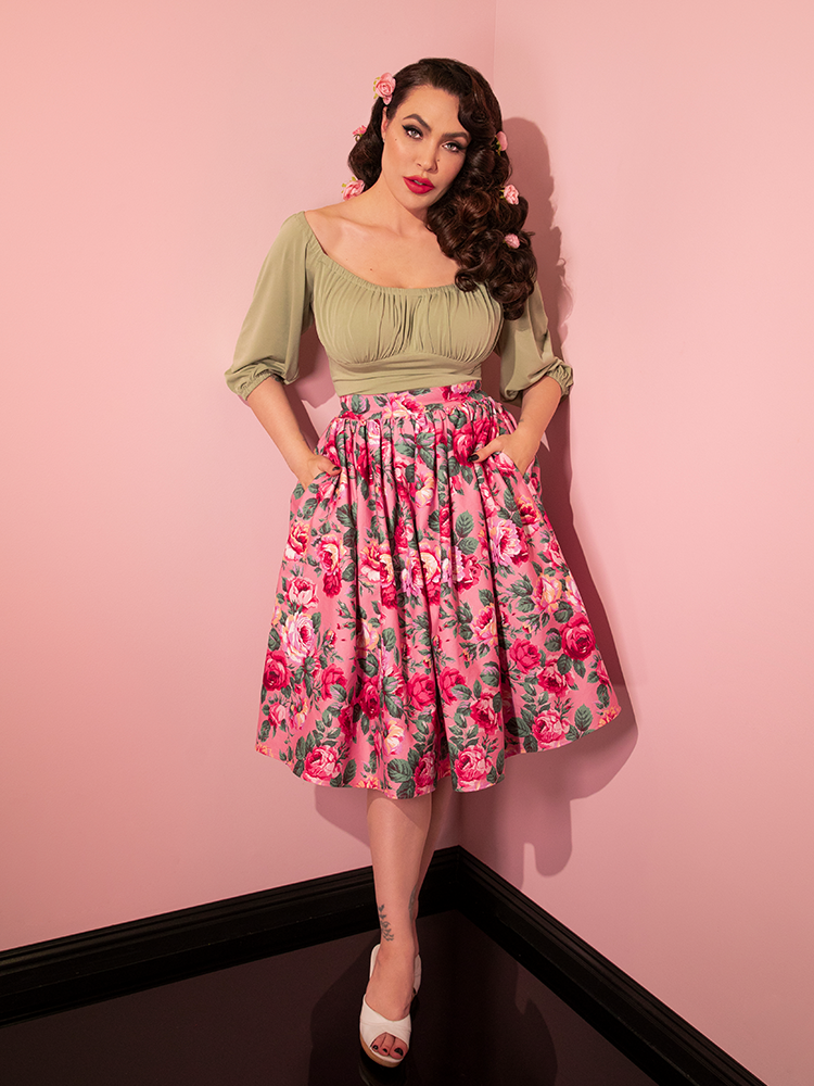 Vixen Swing Skirt in Vintage Red Rose Print | Retro Inspired Clothing ...
