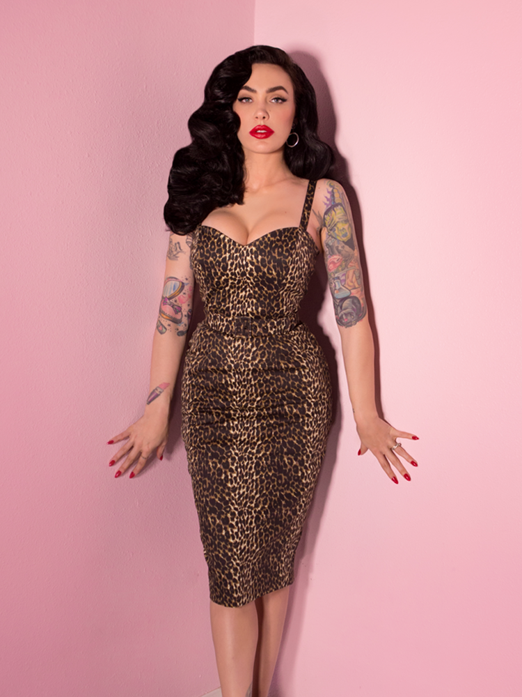 Sweetheart Wiggle Dress in Wild Leopard Print - Vixen by Micheline Pitt XL Sweetheart Wiggle Dress in Wild Leopard Print - Vixen by Micheline Pitt XL